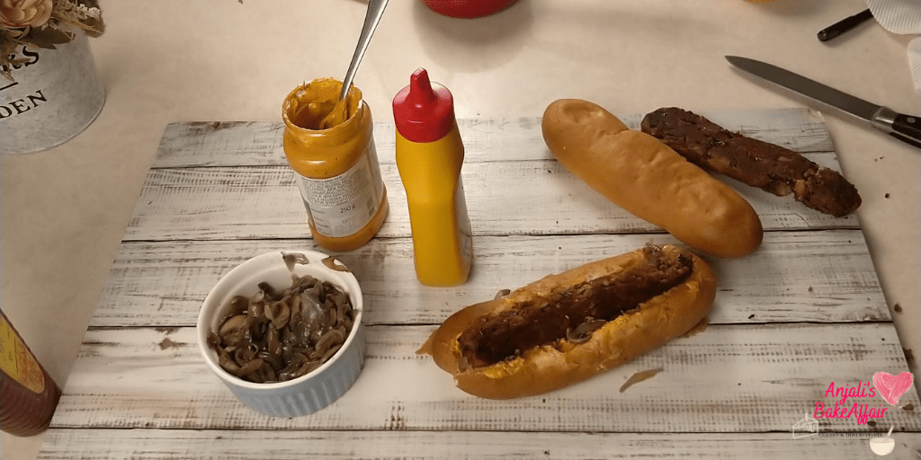 veg hot dogs
vegetarian hotdogs