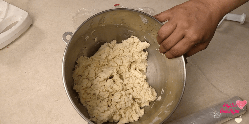 pie crust recipe
flour in bowl